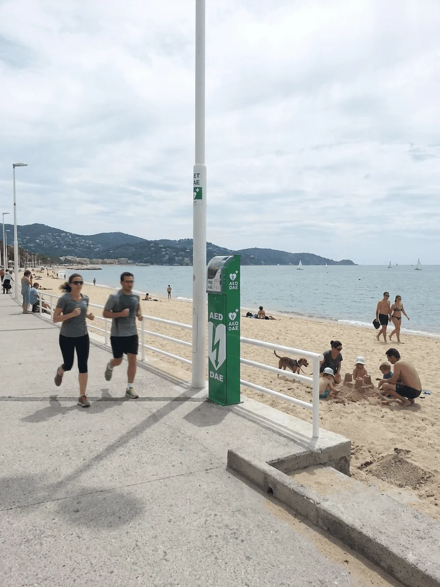 DAE in spazi aperti come spiagge